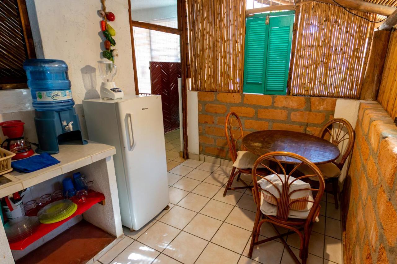 Casa Mexica Bungalows Zihuatanejo Exteriör bild